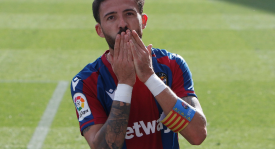 皇马西甲遇惨败 巴萨三连胜逆袭马竞领跑积分榜